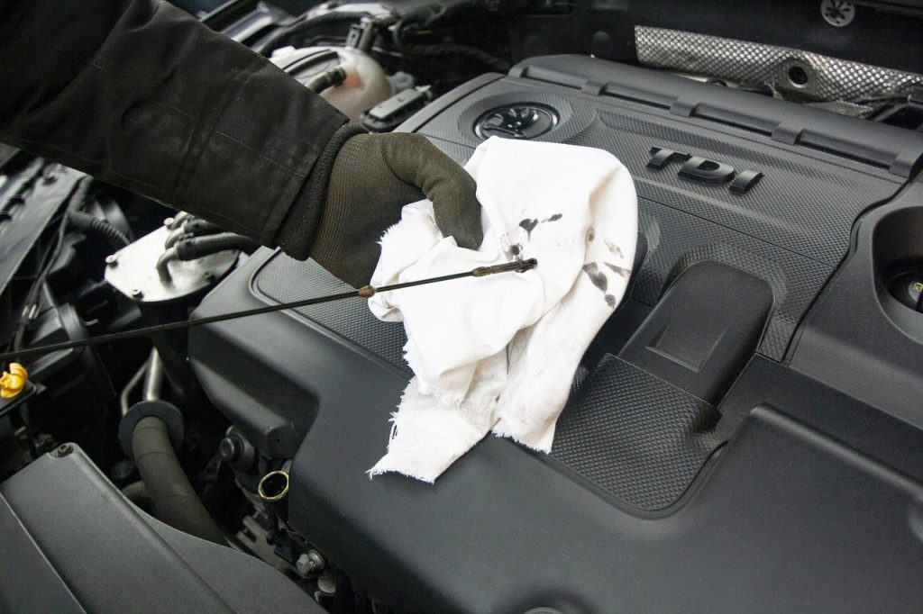 Image by Skica911 from Pixabay OIl Change done by Perry Motors Toyota in Bishop, CA