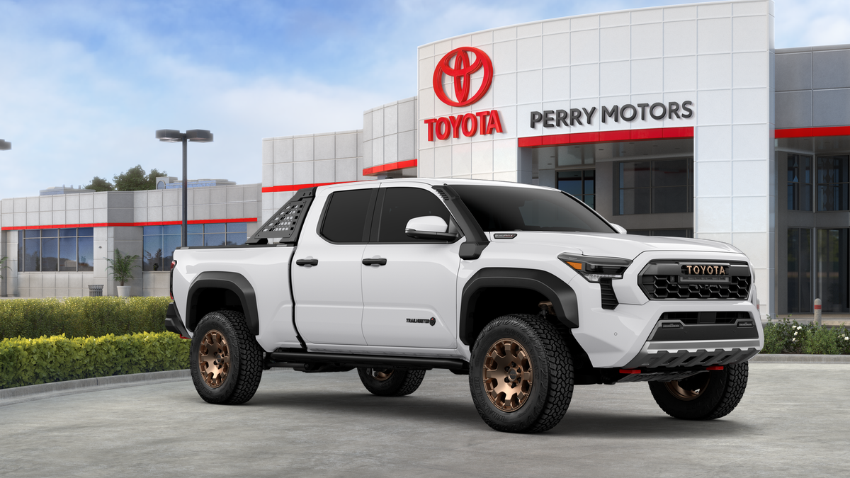 2025 Toyota Tacoma i-FORCE MAX Trailhunter