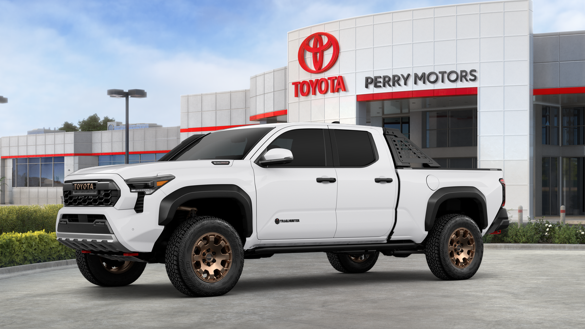 2025 Toyota Tacoma i-FORCE MAX Trailhunter