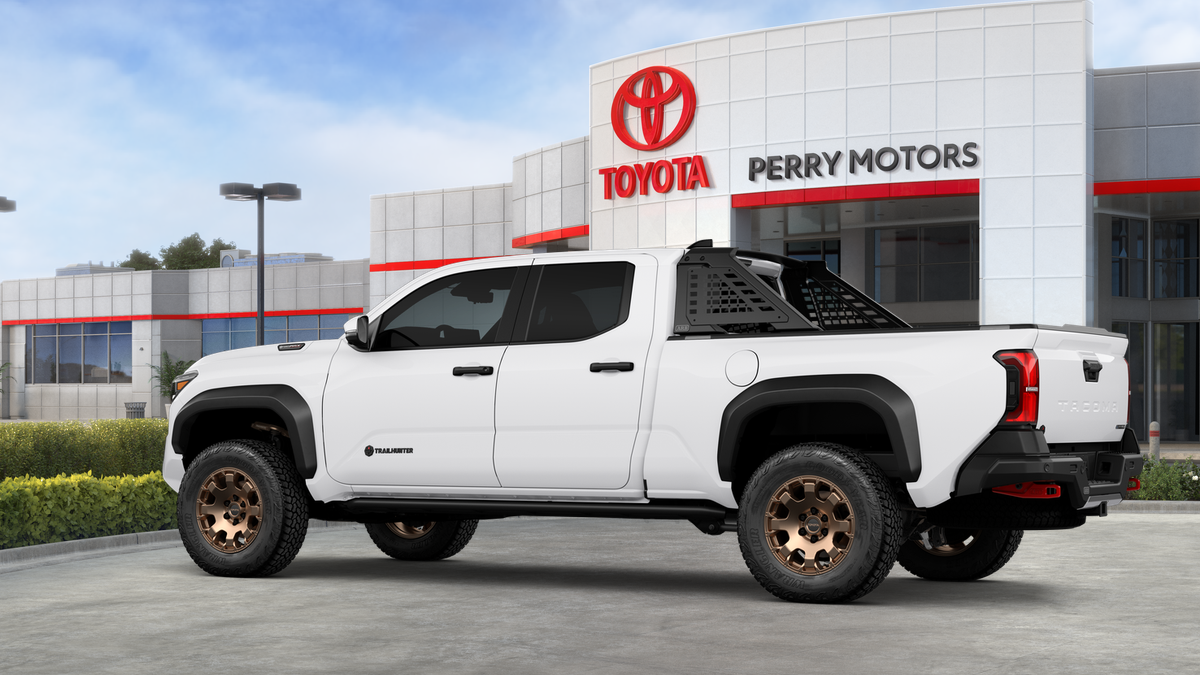 2025 Toyota Tacoma i-FORCE MAX Trailhunter