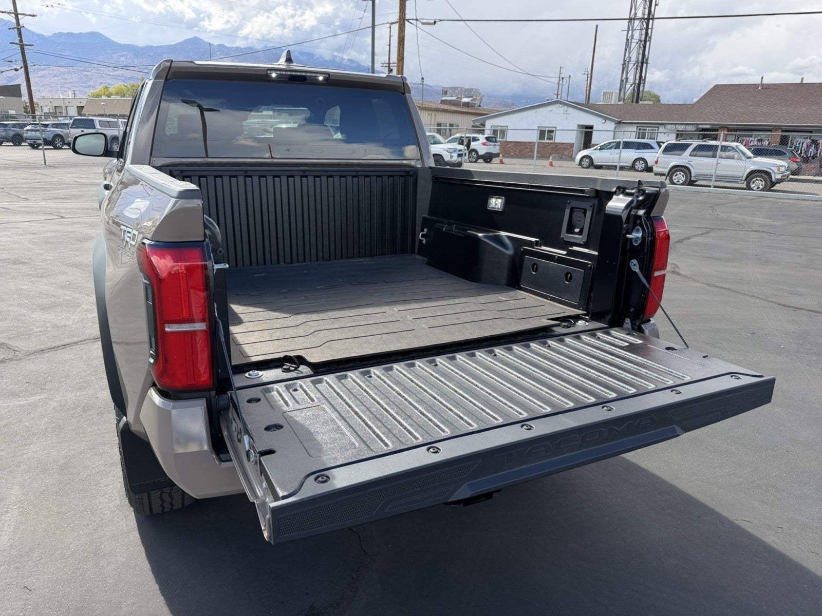 2026 Toyota Tacoma i-FORCE MAX TRD Off-Road i-FORCE MAX