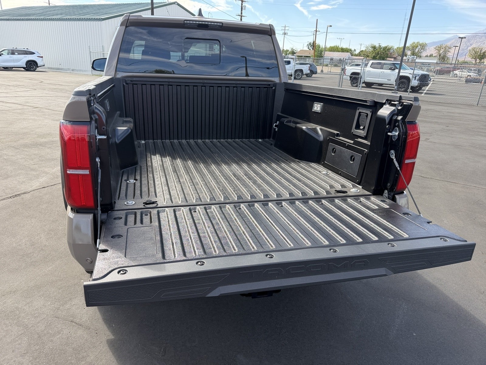 2026 Toyota Tacoma i-FORCE MAX TRD Off-Road i-FORCE MAX