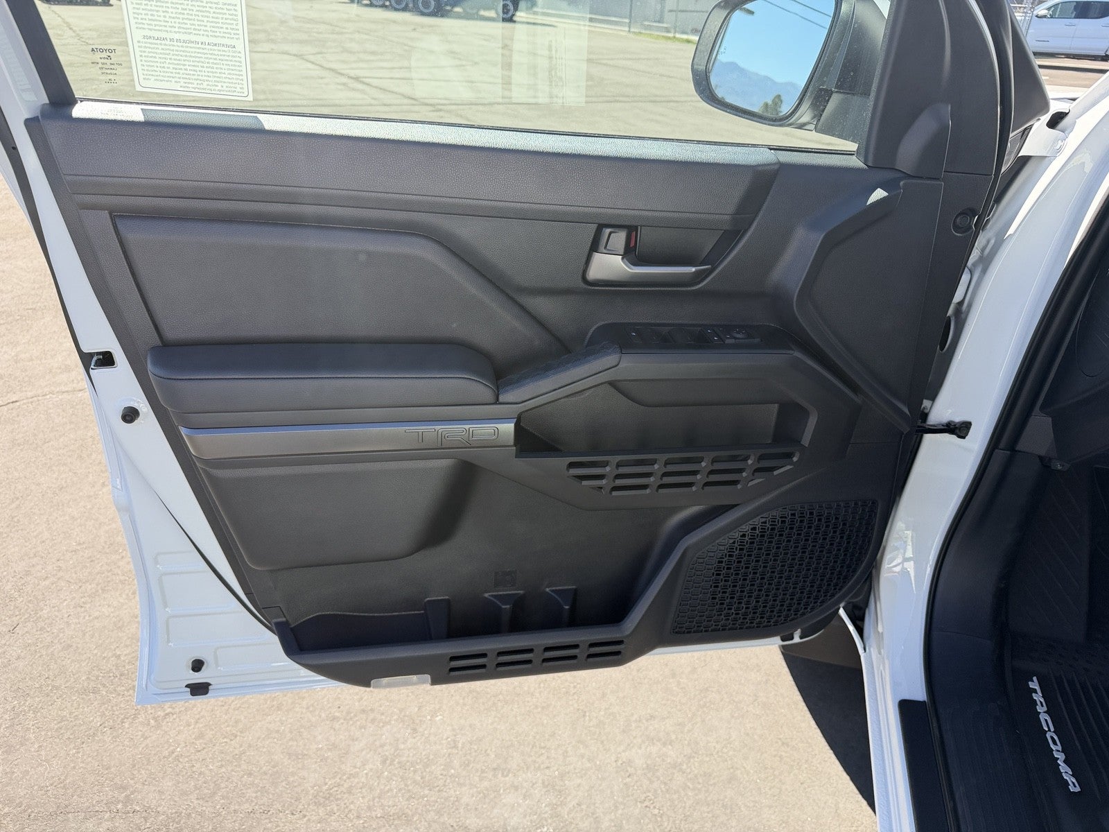 2026 Toyota Tacoma i-FORCE MAX TRD Off-Road i-FORCE MAX