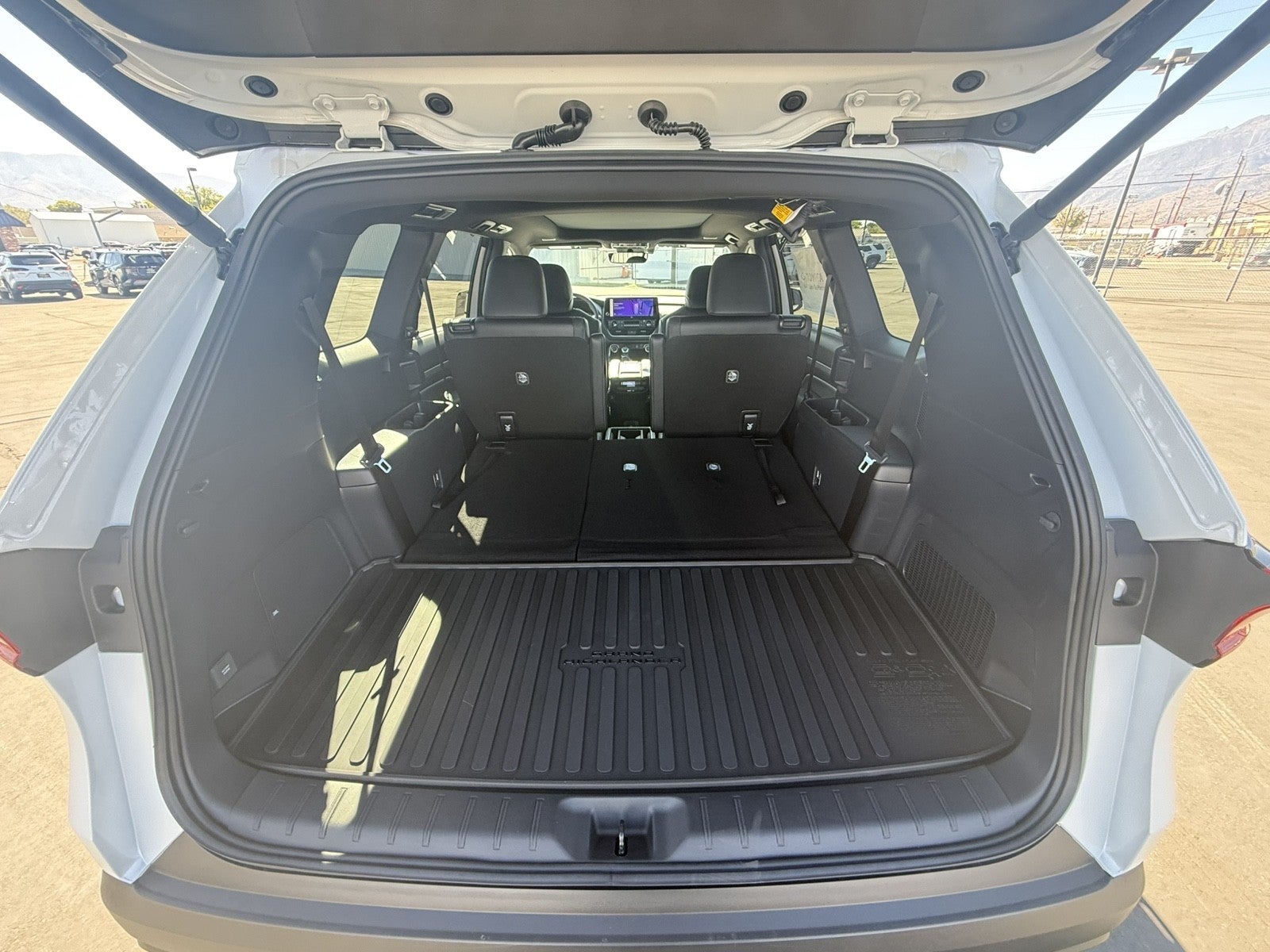 2026 Toyota Grand Highlander Hybrid Hybrid Nightshade