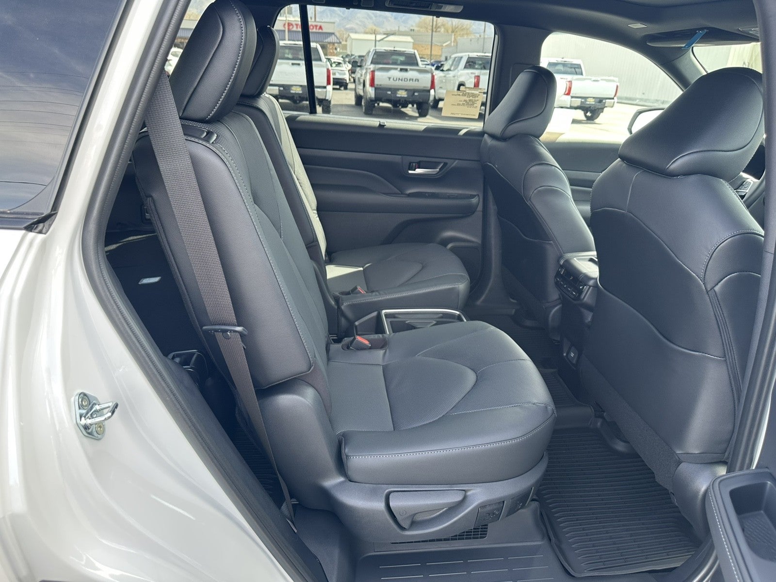 2026 Toyota Grand Highlander Hybrid Hybrid Nightshade