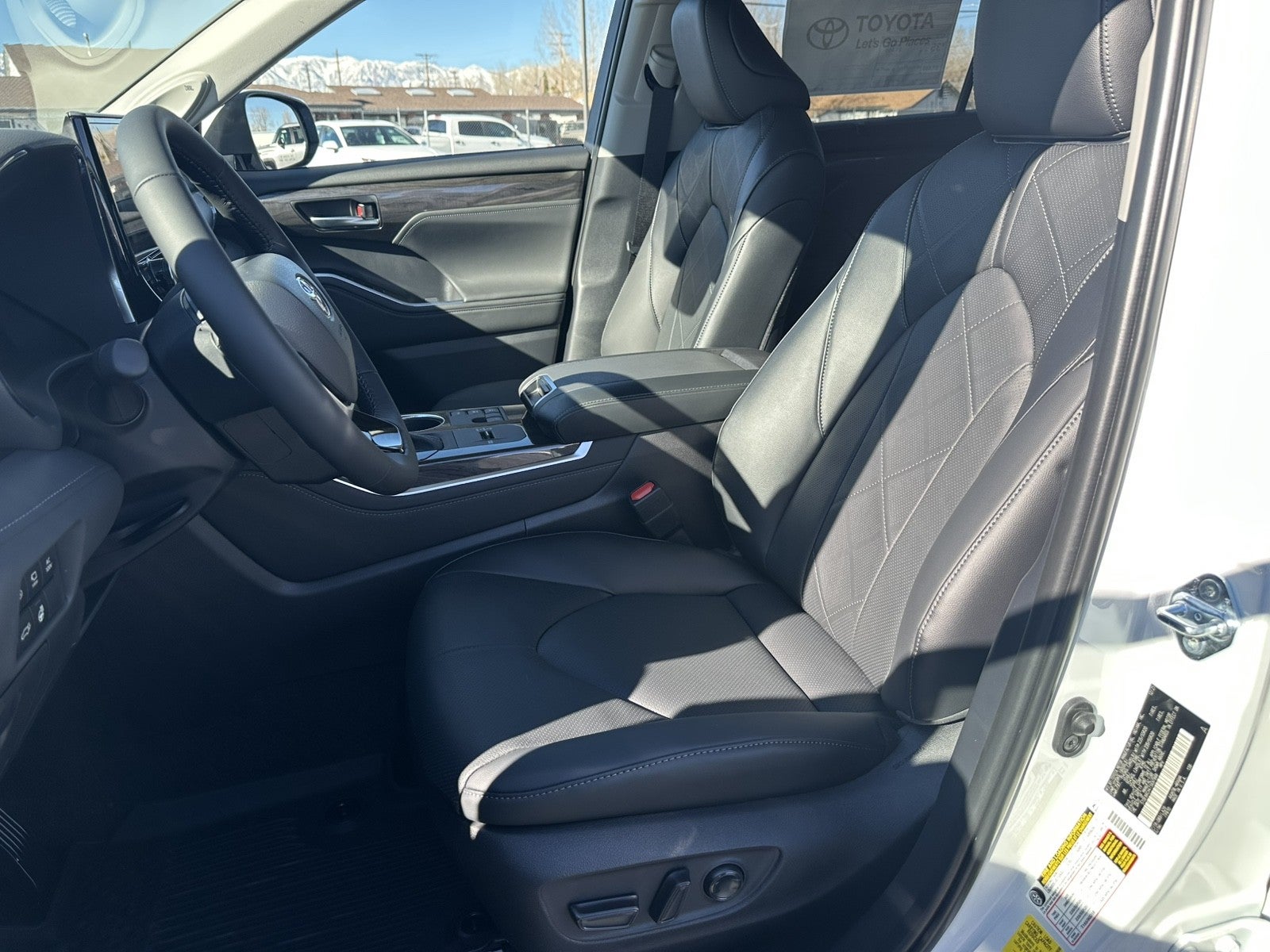 2026 Toyota Highlander Hybrid Hybrid Platinum