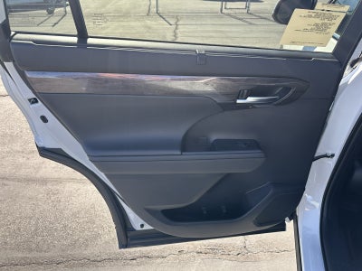 2026 Toyota Highlander Hybrid Hybrid Platinum