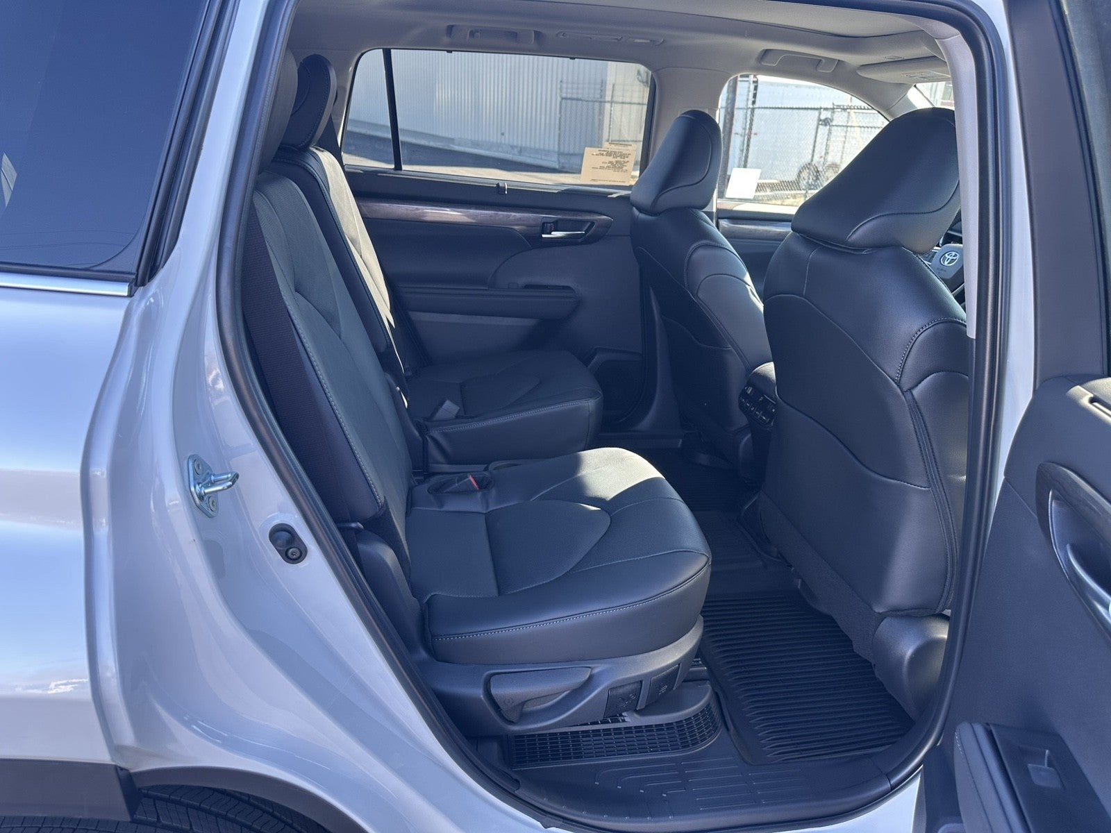 2026 Toyota Highlander Hybrid Hybrid Platinum