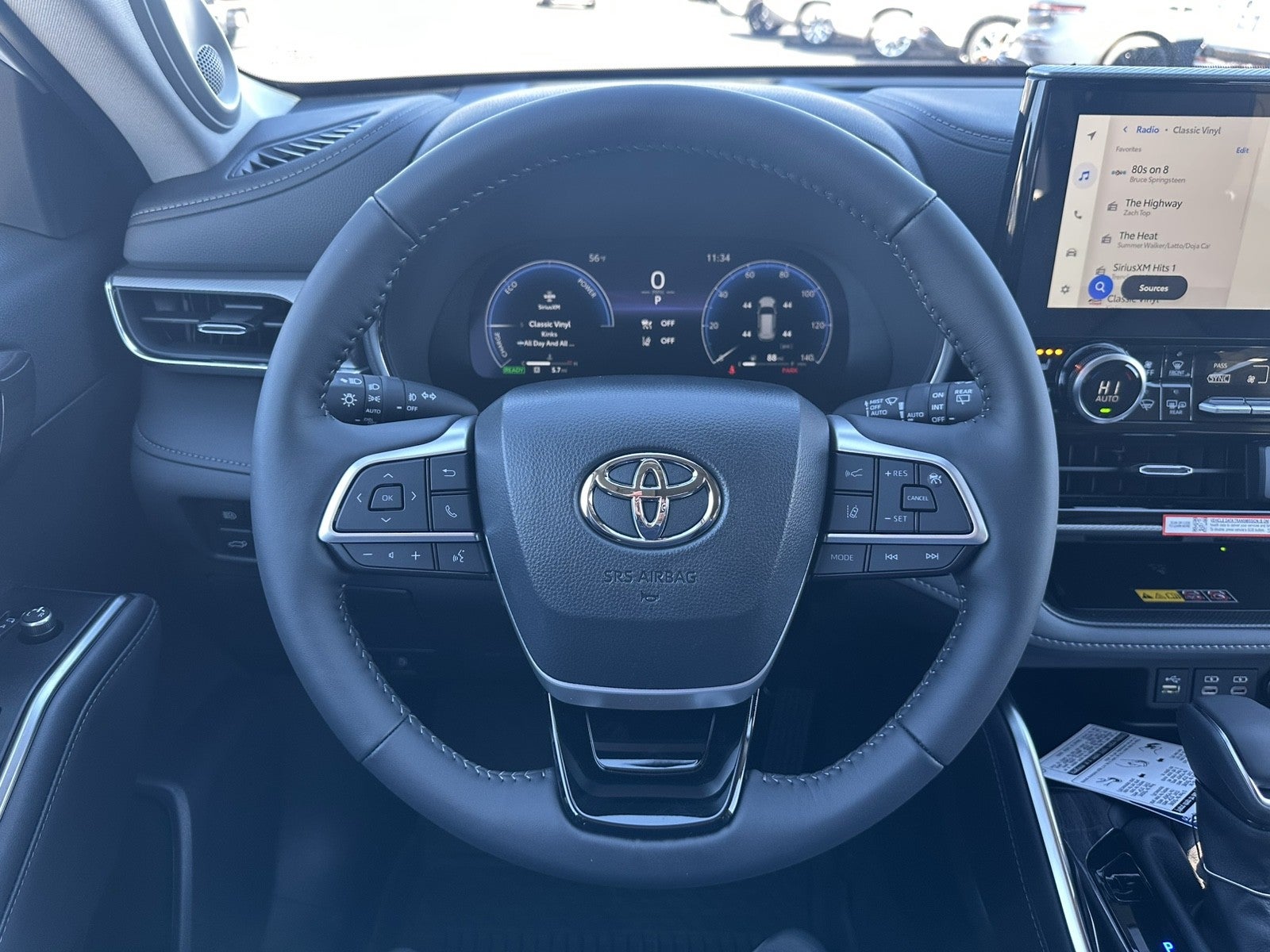 2026 Toyota Highlander Hybrid Hybrid Platinum