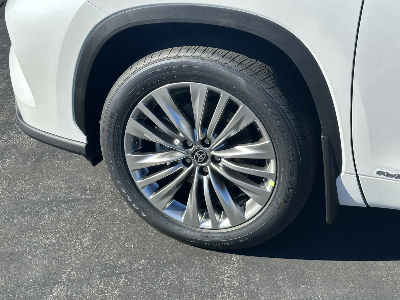 2026 Toyota Highlander Hybrid Hybrid Platinum