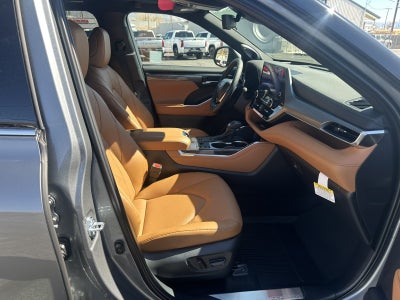 2026 Toyota Highlander Hybrid Hybrid Platinum