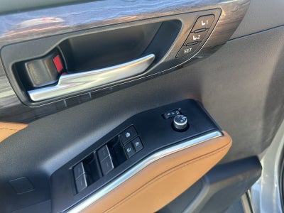 2026 Toyota Highlander Hybrid Hybrid Platinum