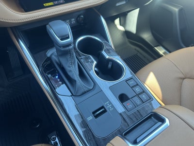 2026 Toyota Highlander Hybrid Hybrid Platinum