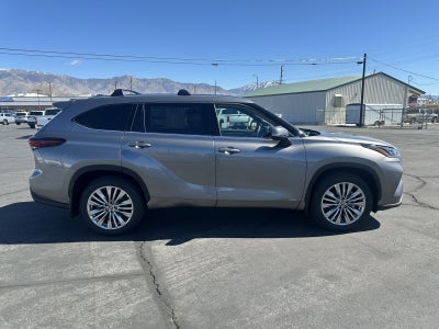 2026 Toyota Highlander Hybrid Hybrid Platinum