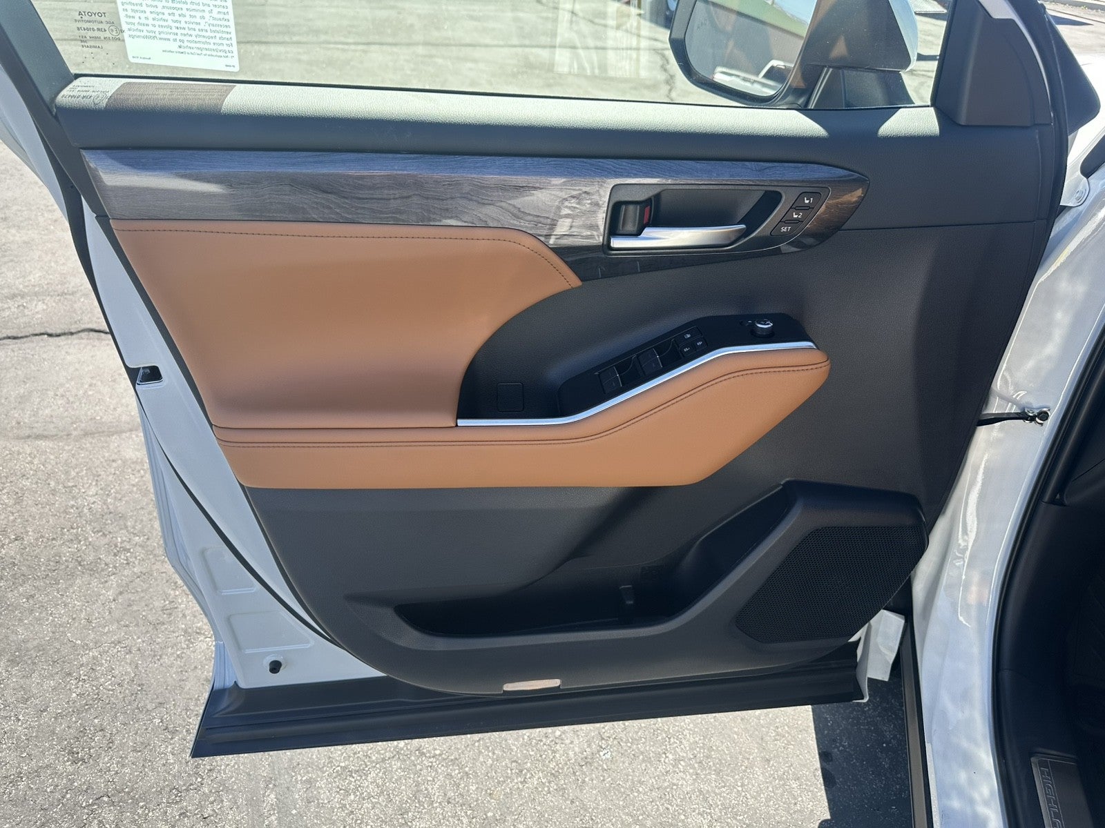 2026 Toyota Highlander Hybrid Hybrid Platinum