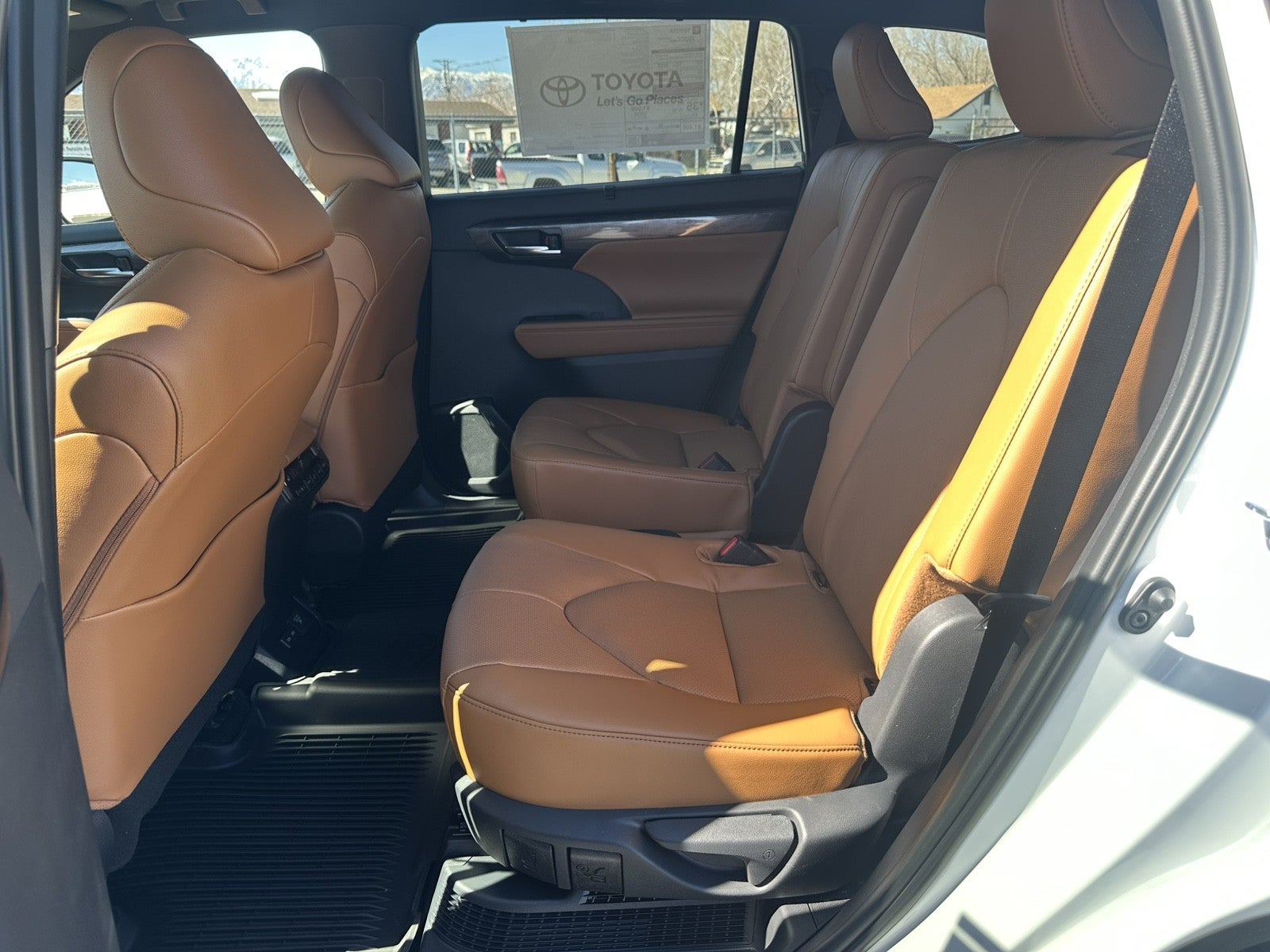 2026 Toyota Highlander Hybrid Hybrid Platinum