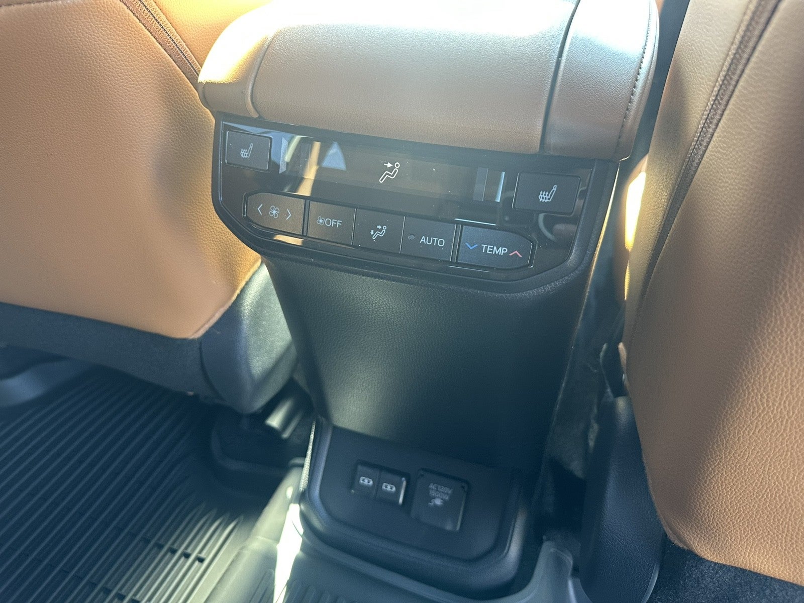 2026 Toyota Highlander Hybrid Hybrid Platinum