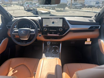 2026 Toyota Highlander Hybrid Hybrid Platinum