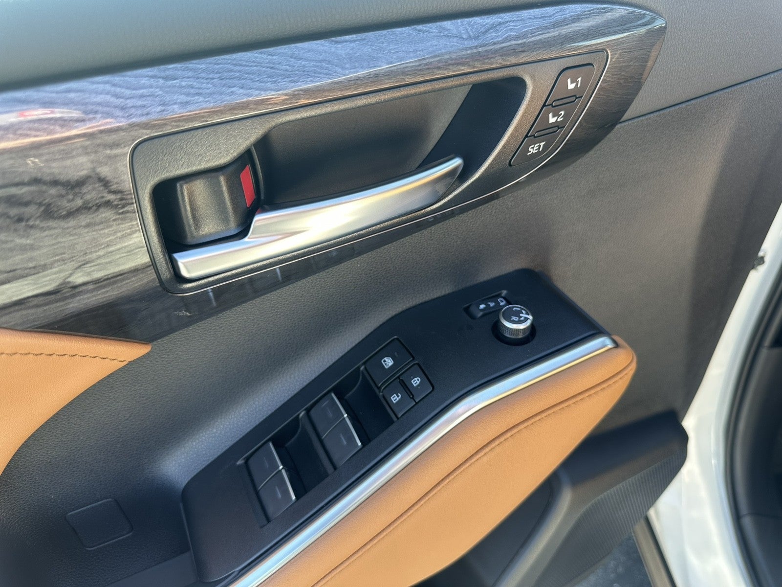 2026 Toyota Highlander Hybrid Hybrid Platinum