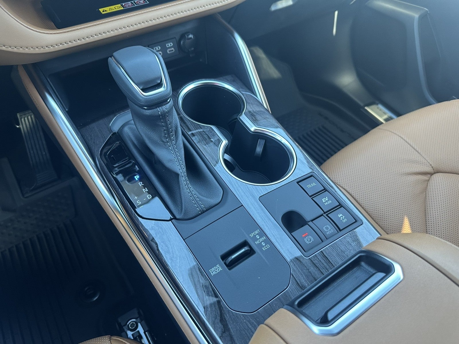 2026 Toyota Highlander Hybrid Hybrid Platinum