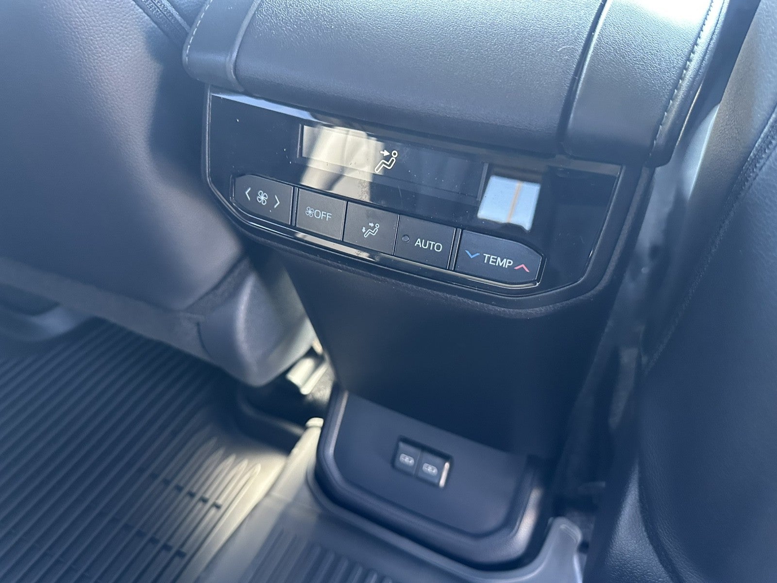 2026 Toyota Highlander Hybrid Hybrid XLE