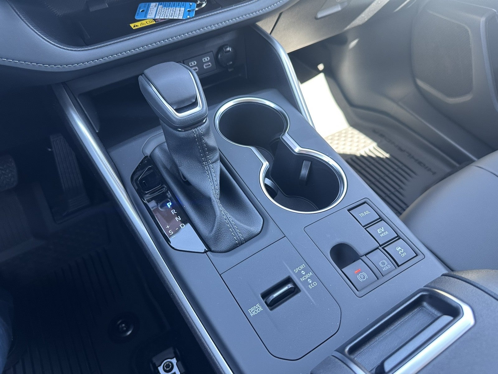 2026 Toyota Highlander Hybrid Hybrid XLE