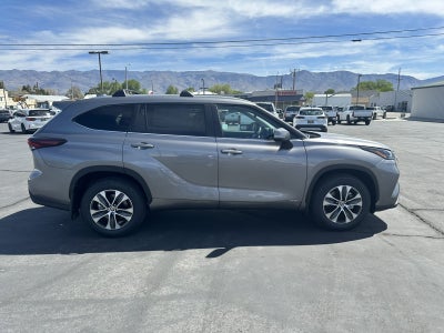 2026 Toyota Highlander Hybrid Hybrid XLE