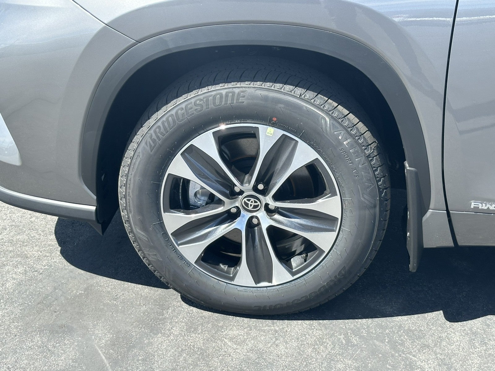 2026 Toyota Highlander Hybrid Hybrid XLE