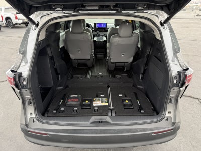 2026 Toyota Sienna XLE