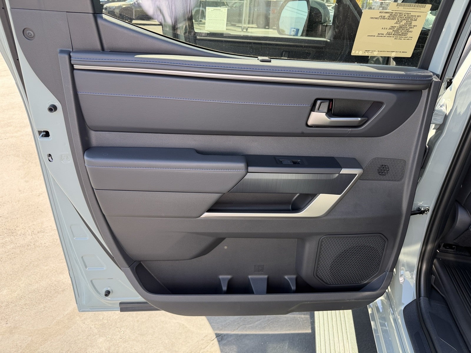 2026 Toyota Tundra i-FORCE MAX Platinum i-FORCE MAX