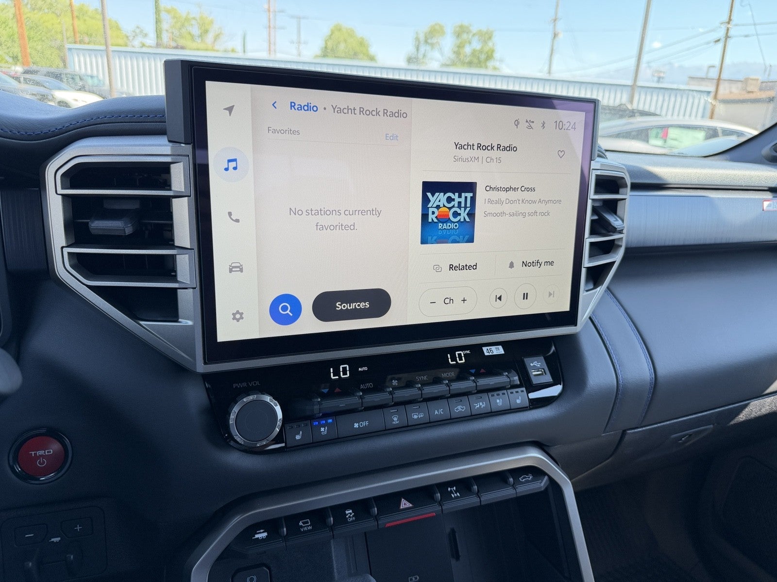 2026 Toyota Tundra i-FORCE MAX Platinum i-FORCE MAX