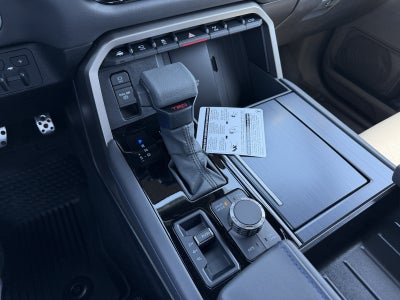 2026 Toyota Tundra i-FORCE MAX Platinum i-FORCE MAX