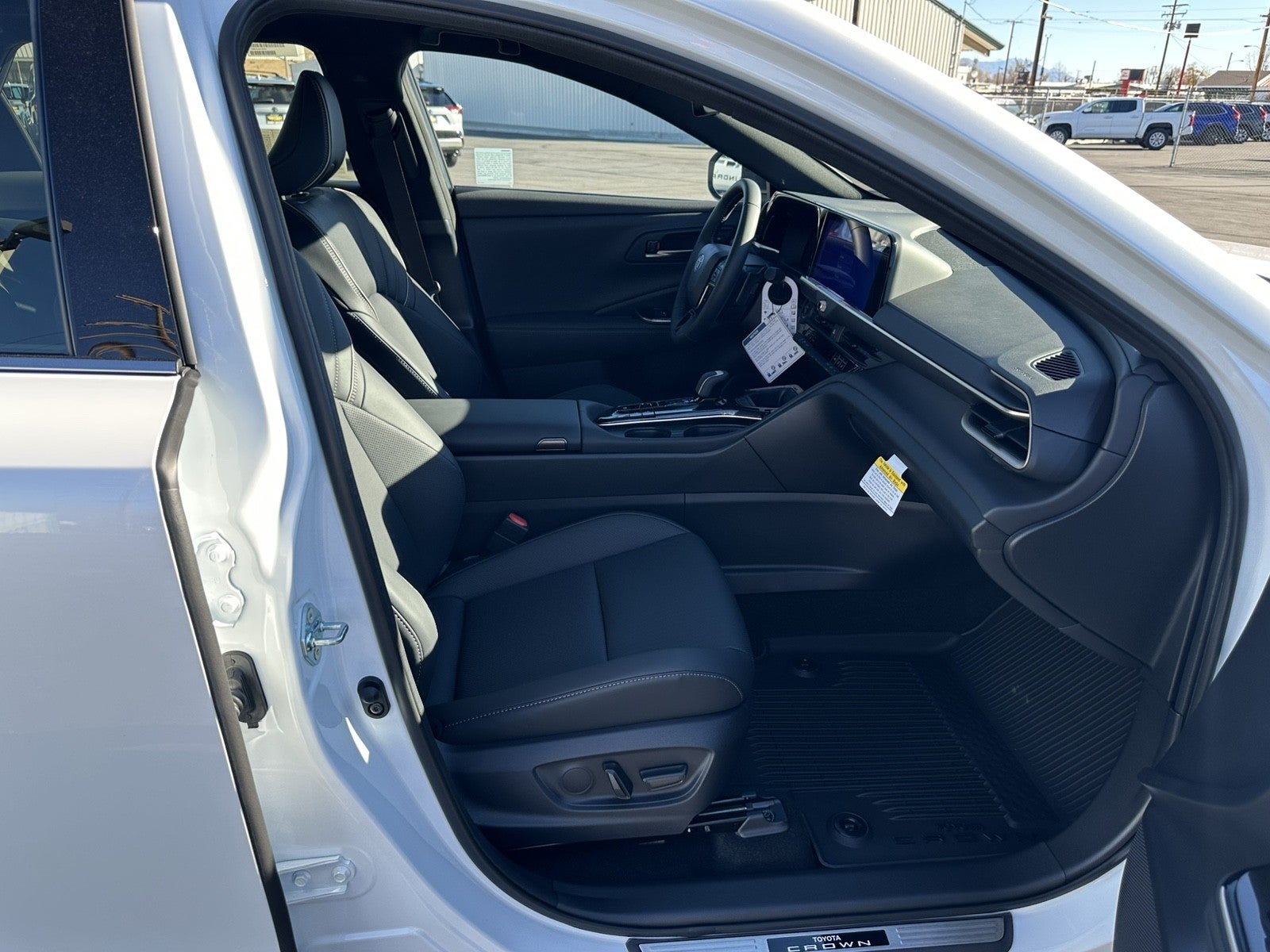 2025 Toyota Toyota Crown Signia XLE