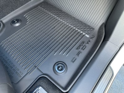 2025 Toyota Toyota Crown Signia XLE