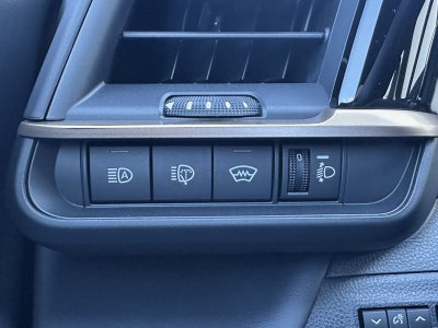 2025 Toyota Toyota Crown Signia XLE