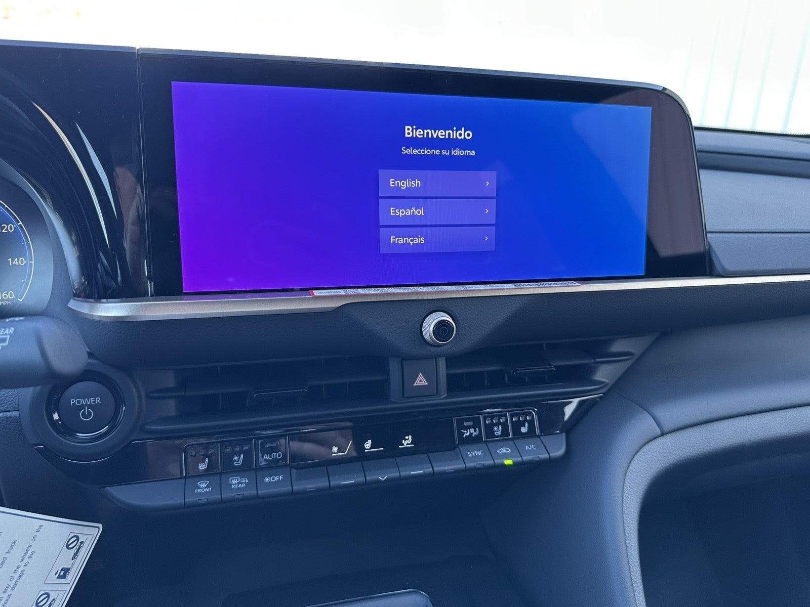 2025 Toyota Toyota Crown Signia XLE