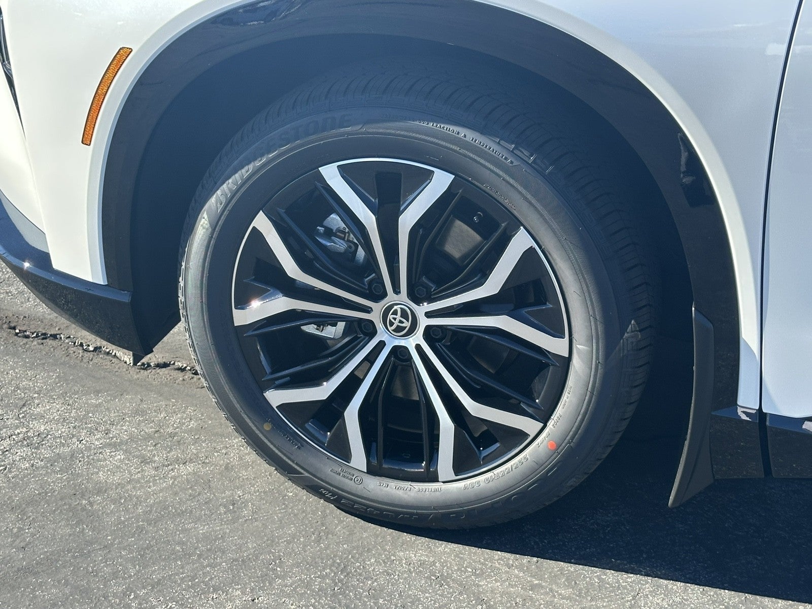 2025 Toyota Toyota Crown Signia XLE