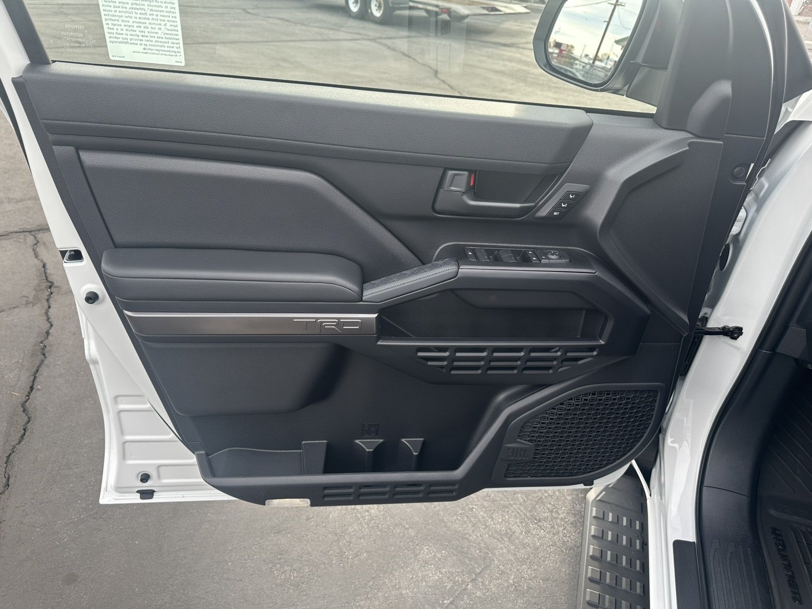 2025 Toyota 4Runner i-FORCE MAX TRD Off-Road Premium i-FORCE MAX