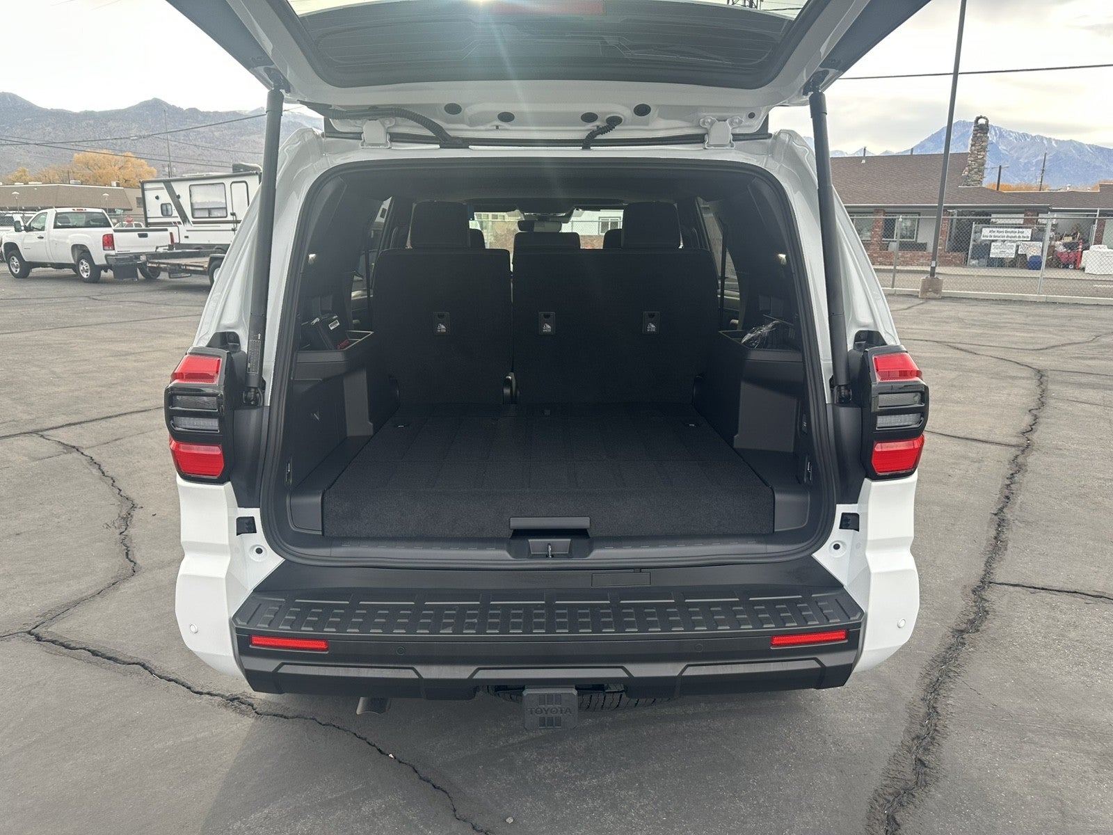 2025 Toyota 4Runner i-FORCE MAX TRD Off-Road Premium i-FORCE MAX