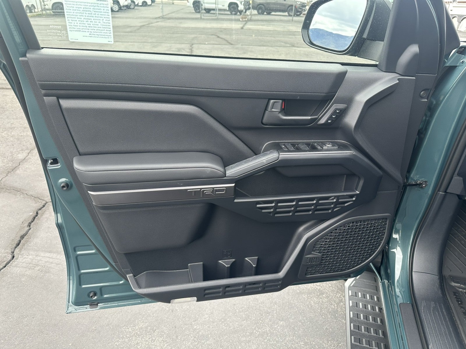 2026 Toyota 4Runner i-FORCE MAX TRD Off-Road Premium i-FORCE MAX