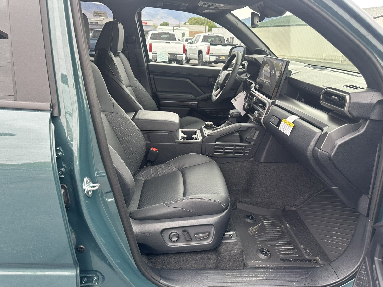 2026 Toyota 4Runner i-FORCE MAX TRD Off-Road Premium i-FORCE MAX