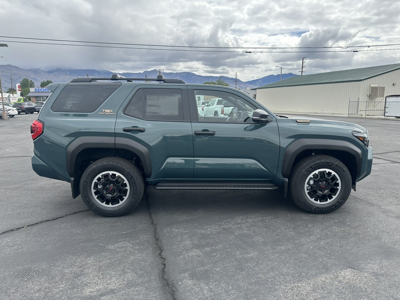 2026 Toyota 4Runner i-FORCE MAX TRD Off-Road Premium i-FORCE MAX