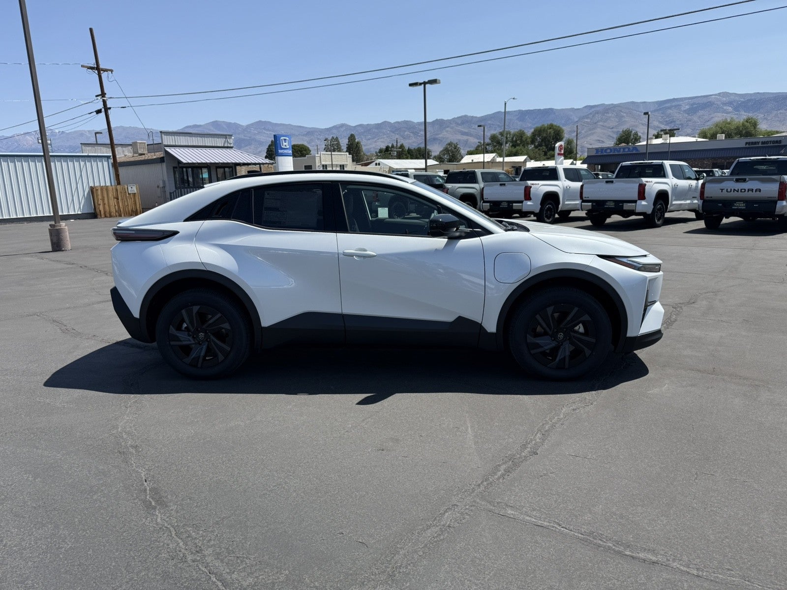 2026 Toyota C-HR SE