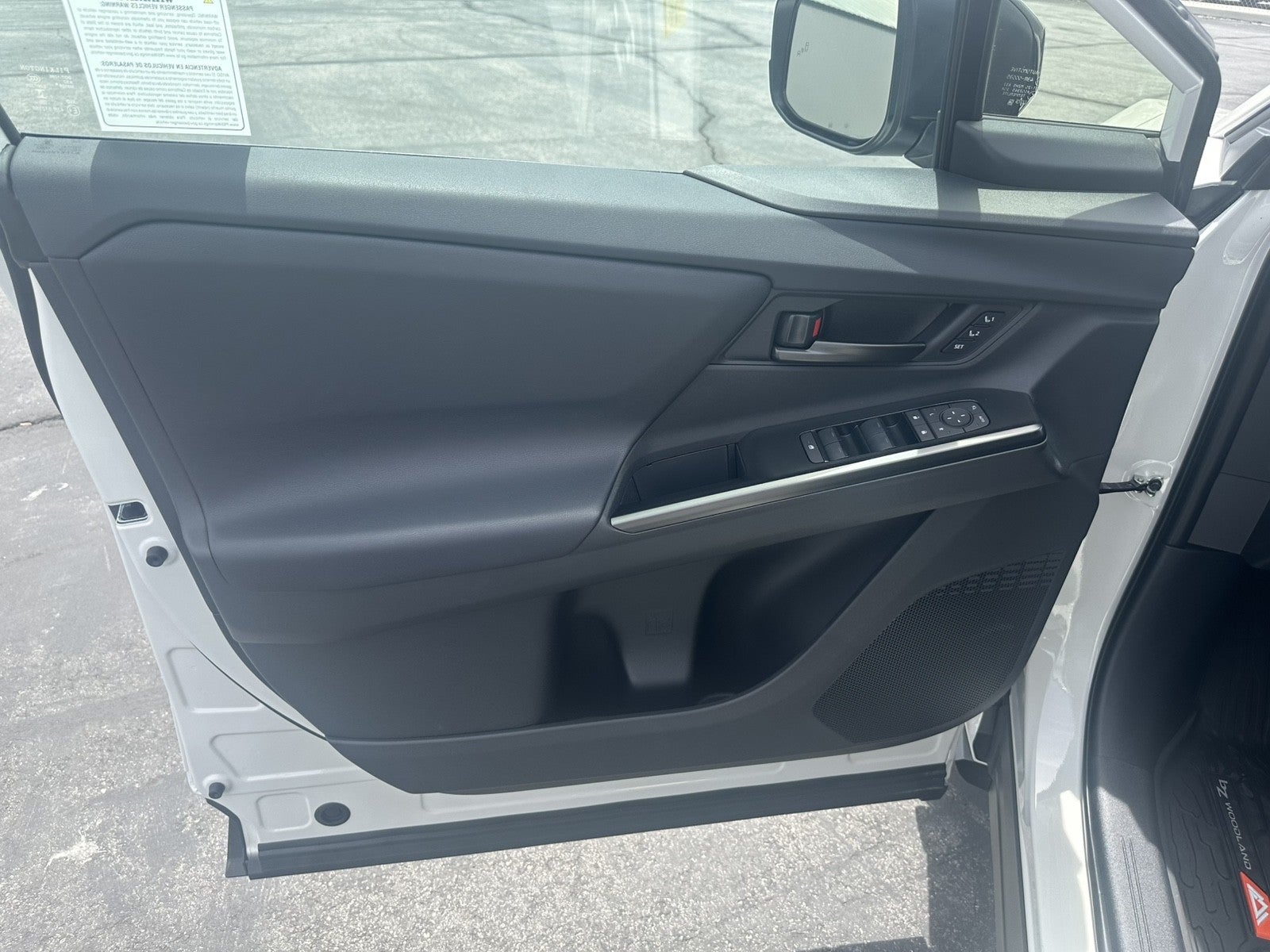 2026 Toyota bZ Woodland bZ Woodland Premium