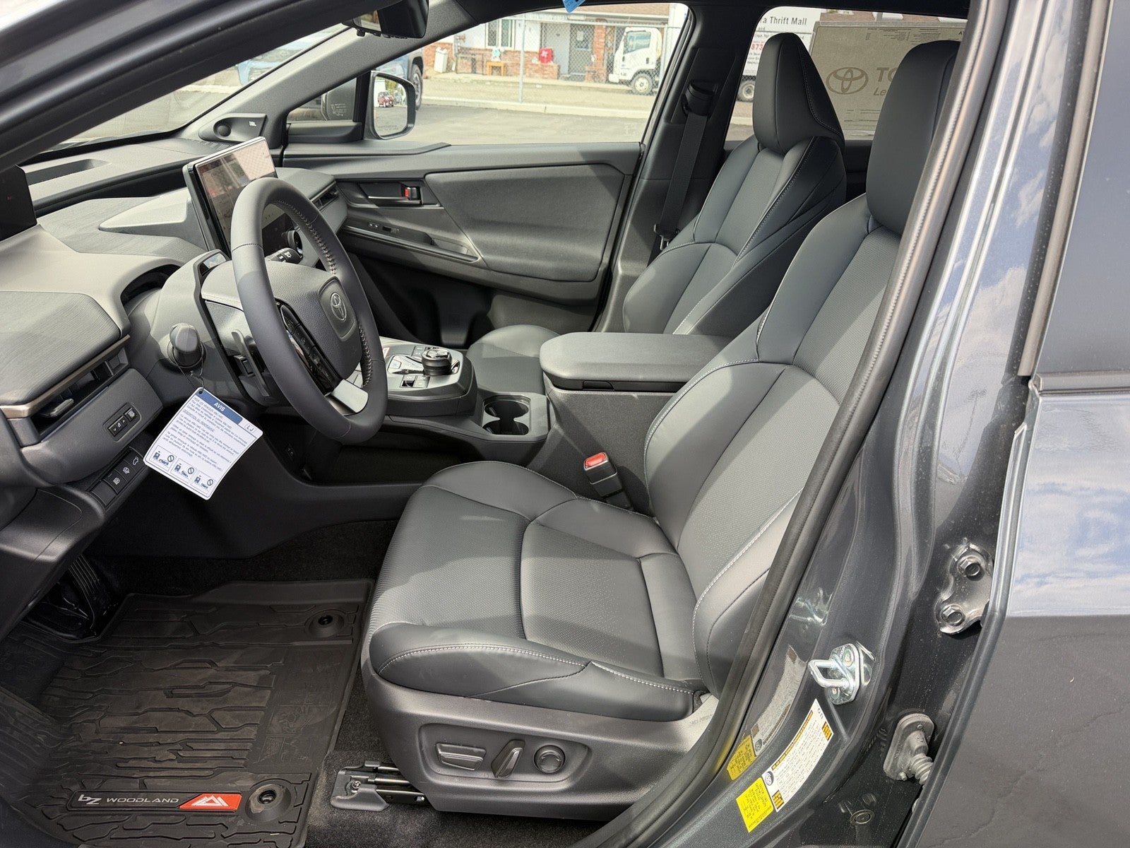 2026 Toyota bZ Woodland bZ Woodland Premium