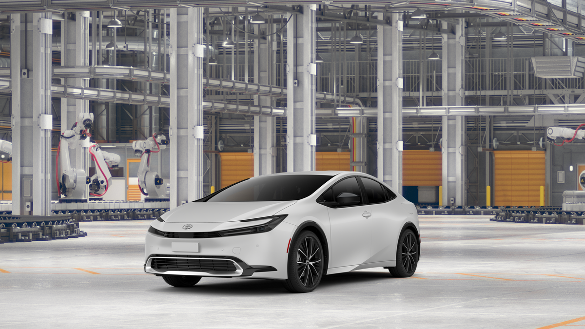 2026 Toyota Prius XLE FWD's photo