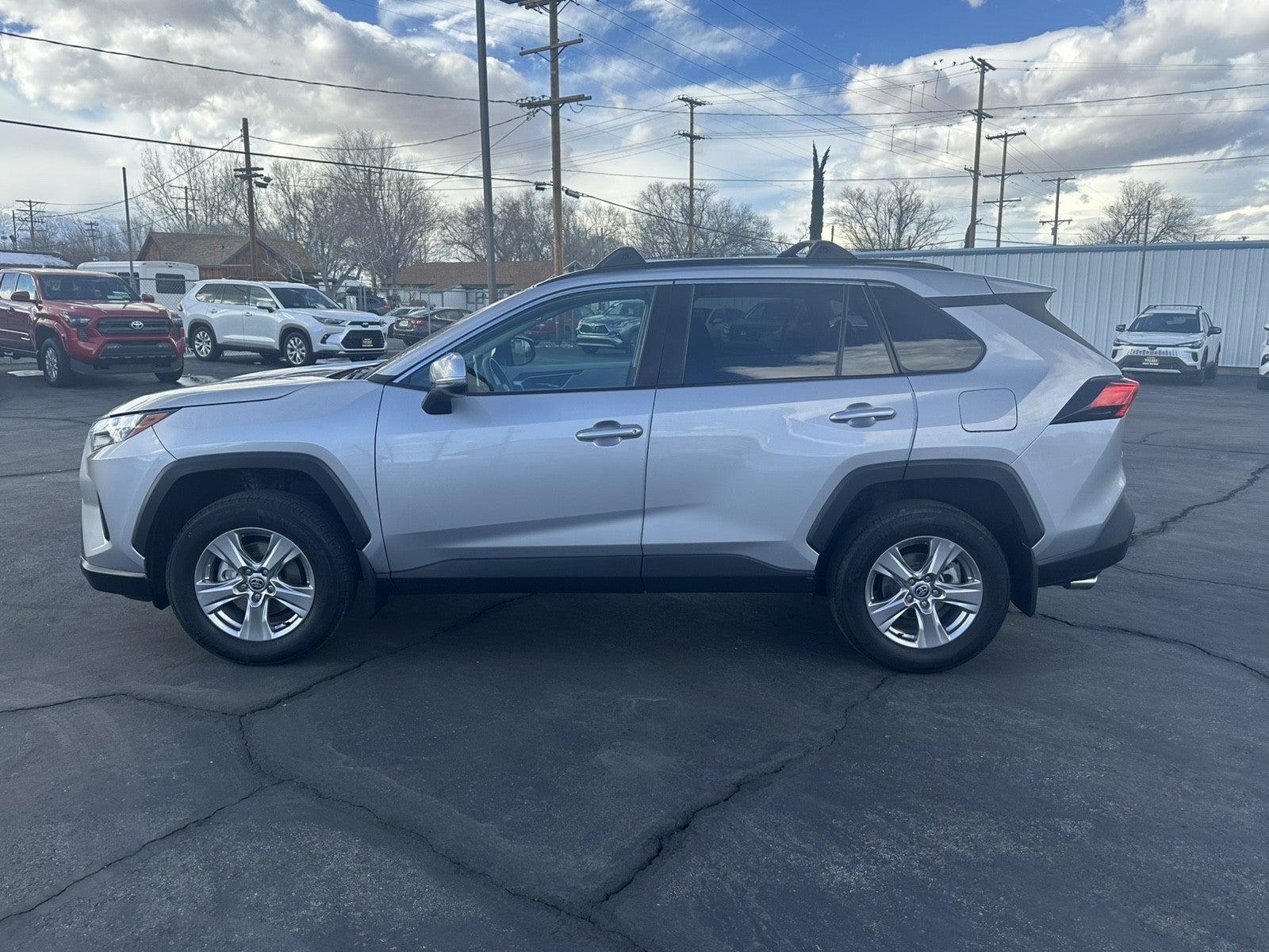 2024 Toyota RAV4 XLE