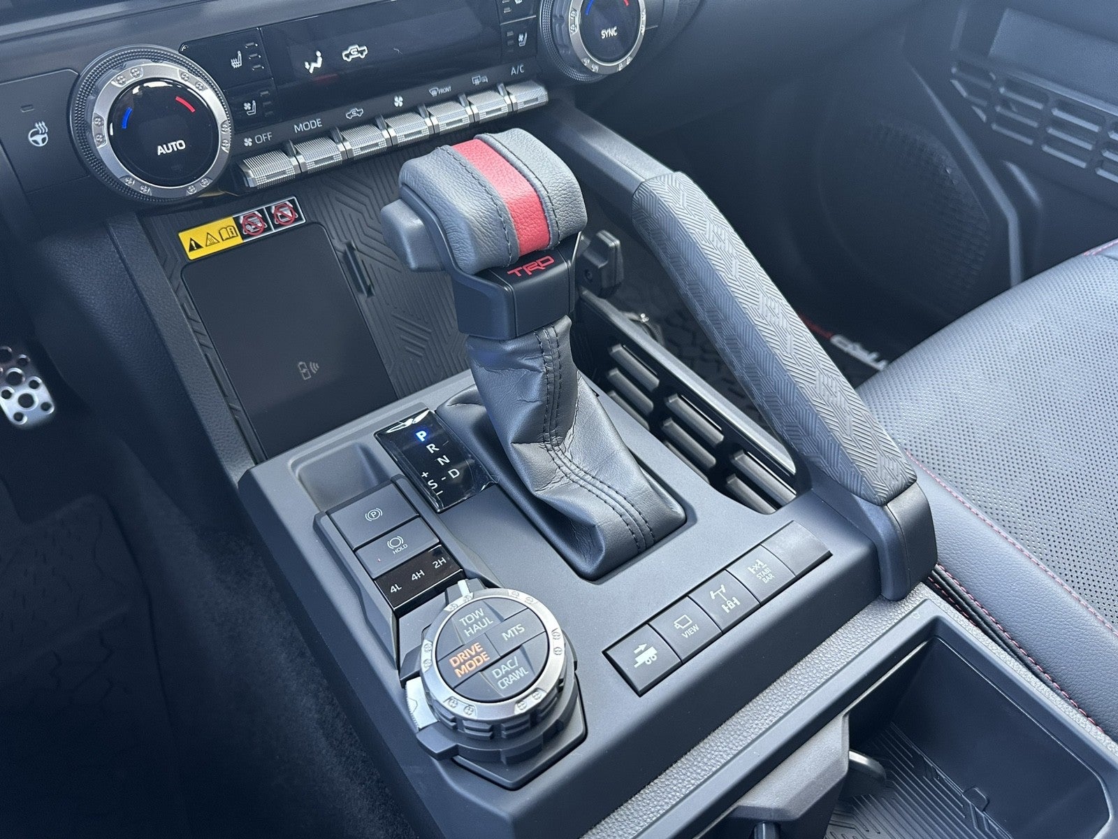 2025 Toyota Tacoma TRD Pro - Photo 24