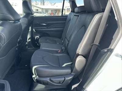 2024 Toyota Grand Highlander XLE