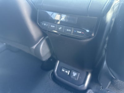 2022 Toyota Highlander Hybrid Limited